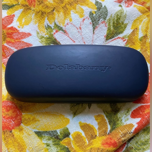 Dolabany Clamshell Eyeglass Case - Picture 1 of 6